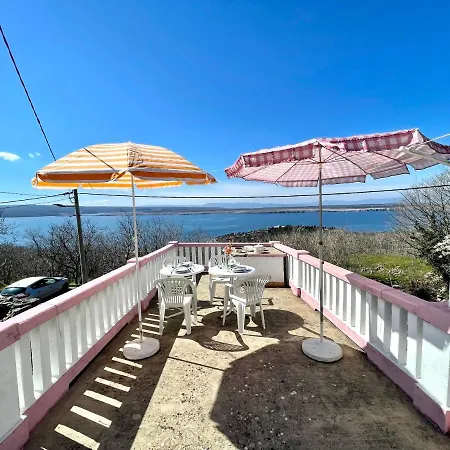 Autentic Holiday home Dramalj